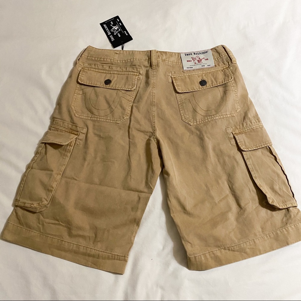 True Religion Cargo Shorts - Picture 3 of 12